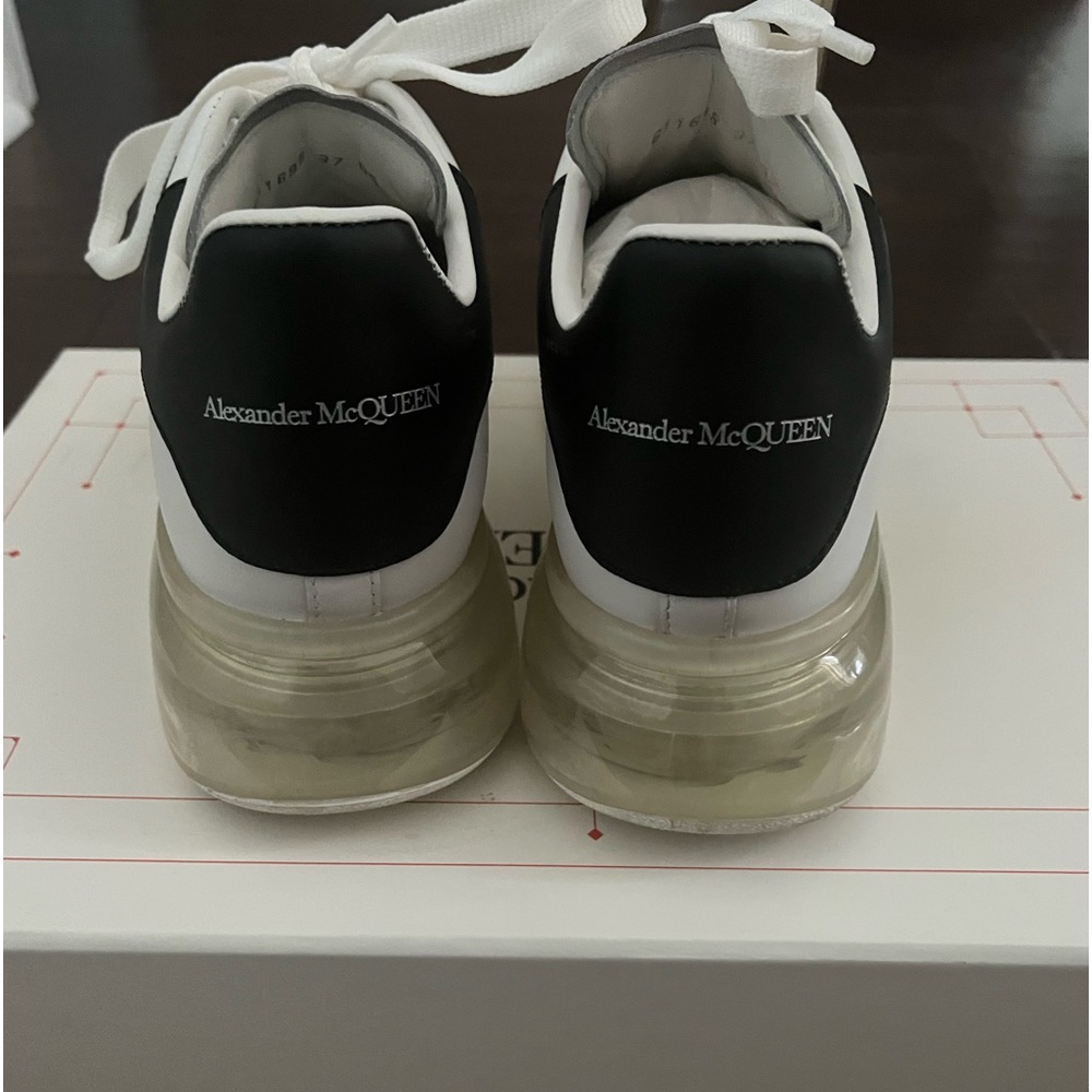 💯 Authentic Alexander MCQUEEN Oversized Transparent Sole Leather Sneakers